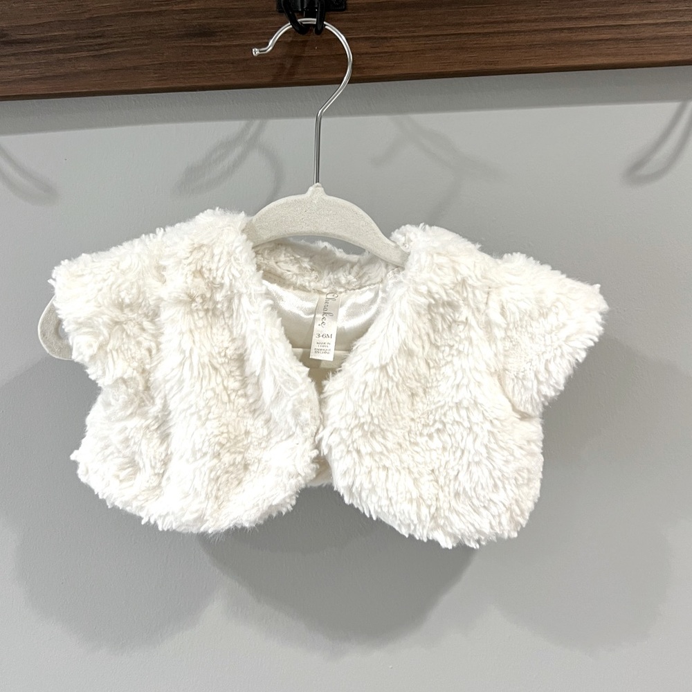 BABY 3-6 MONTH SWEATER